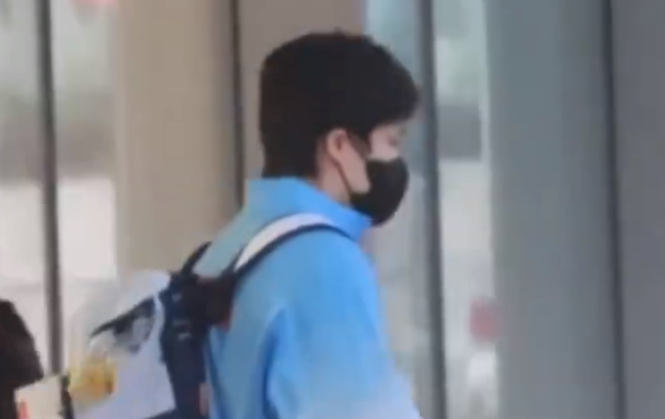 所以在官网这里你会更好的进行游戏。图片展示