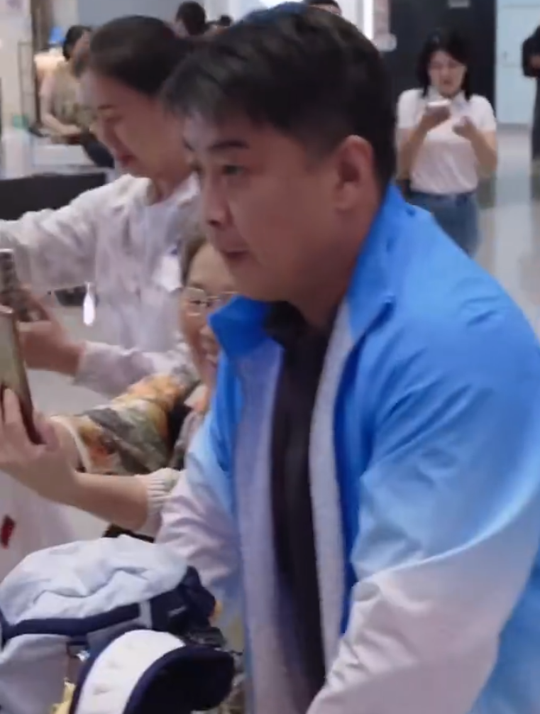 所以在官网这里你会更好的进行游戏。展示图片